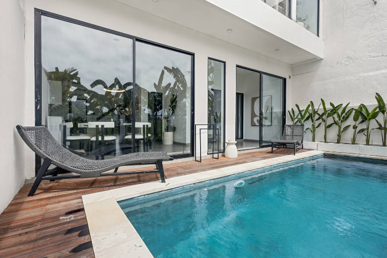 3BR Pool Villa with Rice Field Views in Berawa, Canggu, 3-bed villa for rent in Canggu – photo 2 of 15