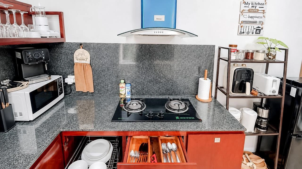 2BR Villa Kerobokan, 2-bed villa for rent in Seminyak – photo 11 of 14