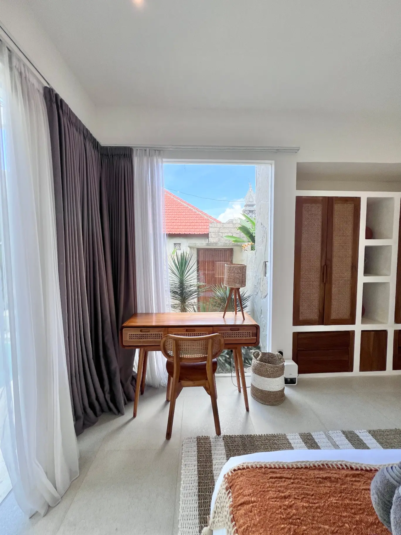 #1 Modern 1BR Villa with Private Rooftop & Pool, 1-bed villa for rent in Pererenan – photo 5 of 15