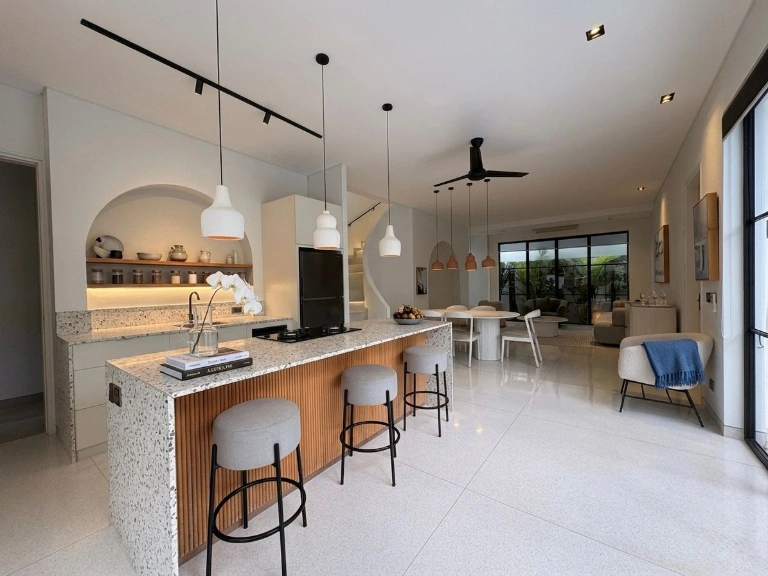 Modern 3-bedroom Villa for Rent in Bumbak, Umalas – Prime Long-term Living, 3-bed villa for rent in Canggu – photo 6 of 15