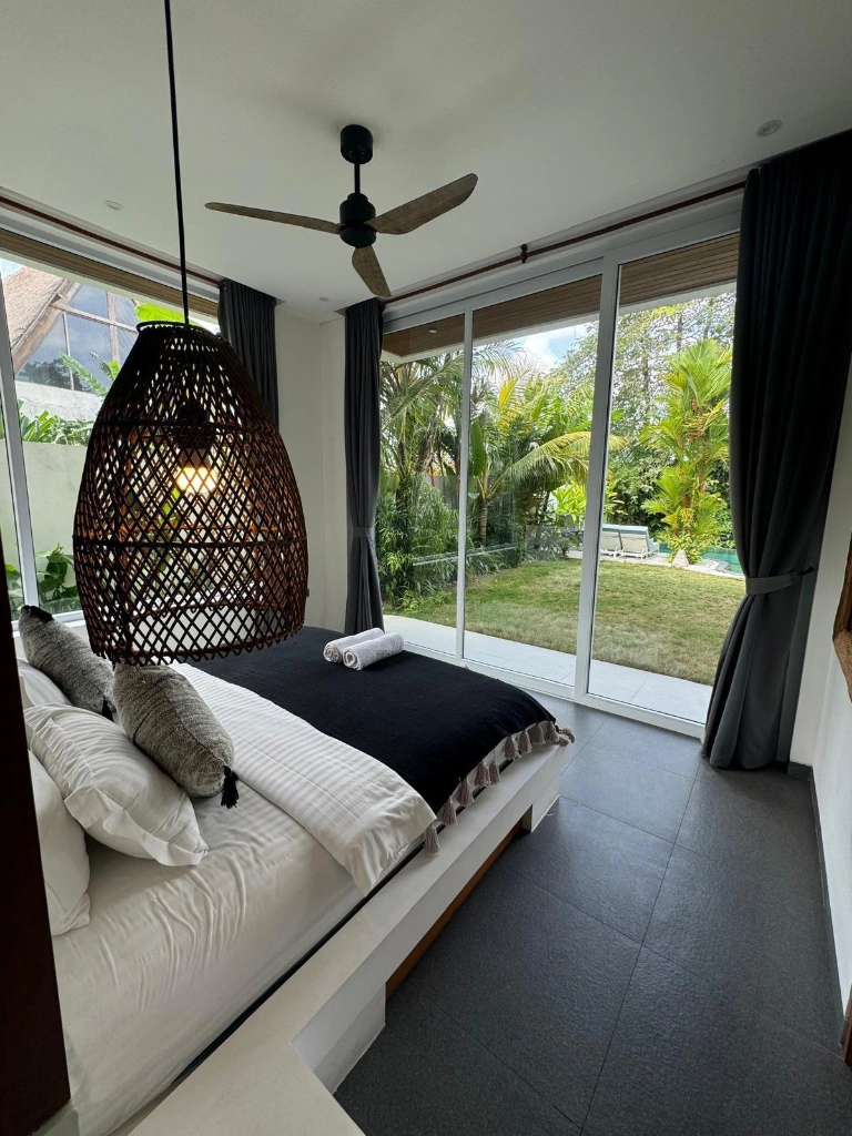 Sheba Residence – Ultra Luxury 4+1BR Big Garden Big Pool Designer Villa, 5-bed villa for rent in Canggu – photo 14 of 15