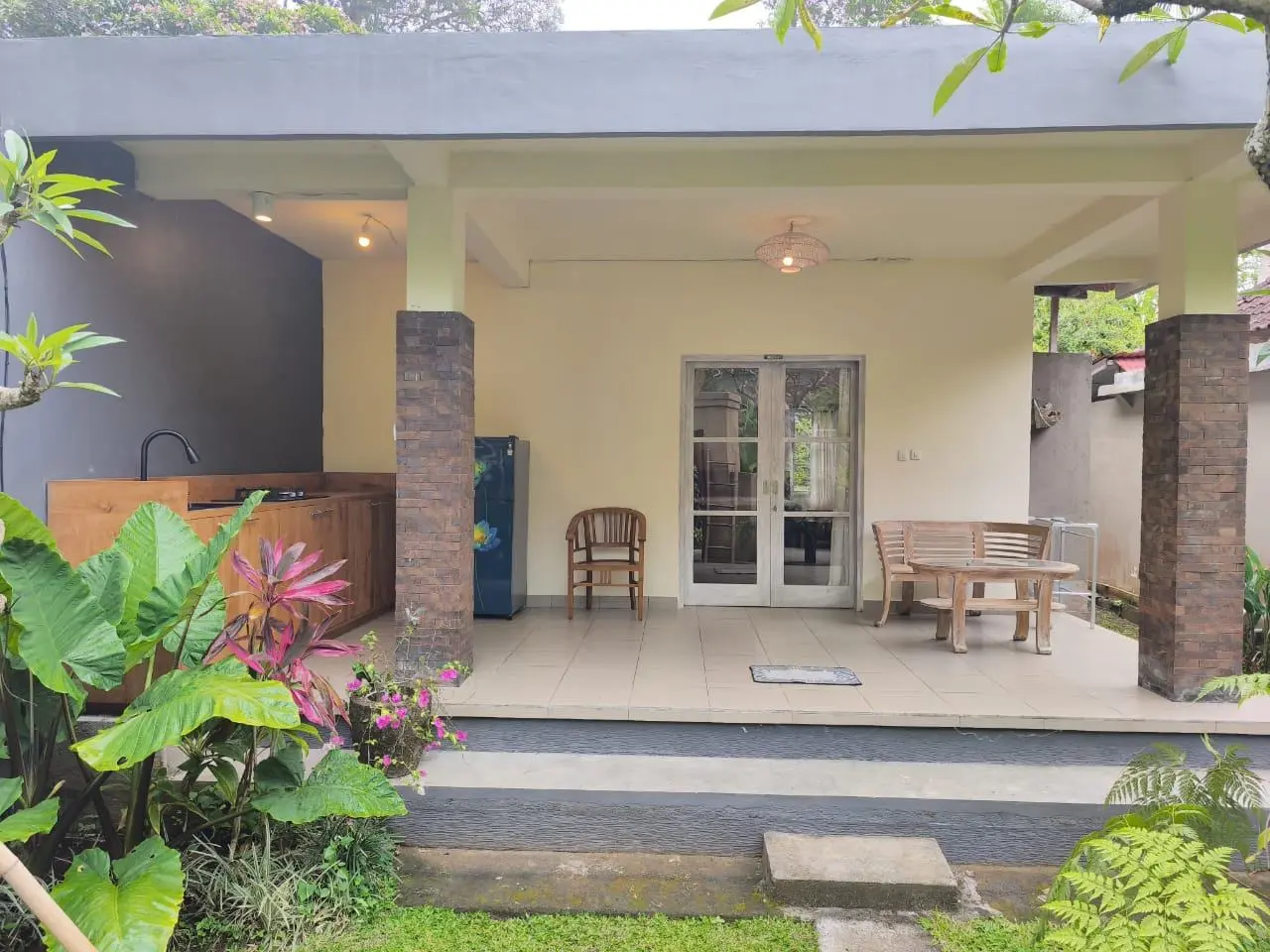 1 bedroom with forest view, 1-bed villa for rent in Ubud – photo 5 of 12