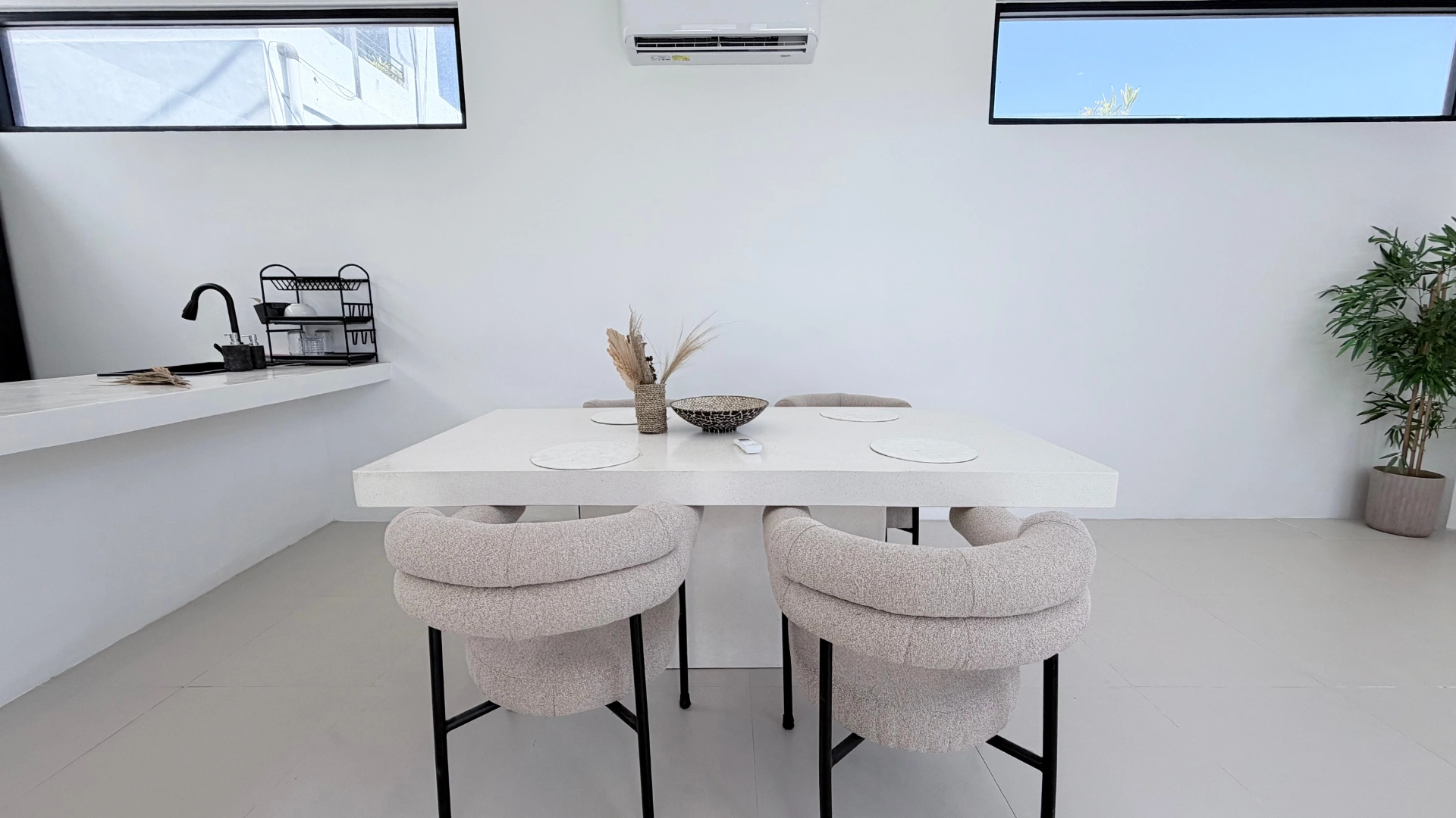 Spacious 3-bedroom Villa in the Heart of Canggu, 3-bed villa for rent in Canggu – photo 5 of 15