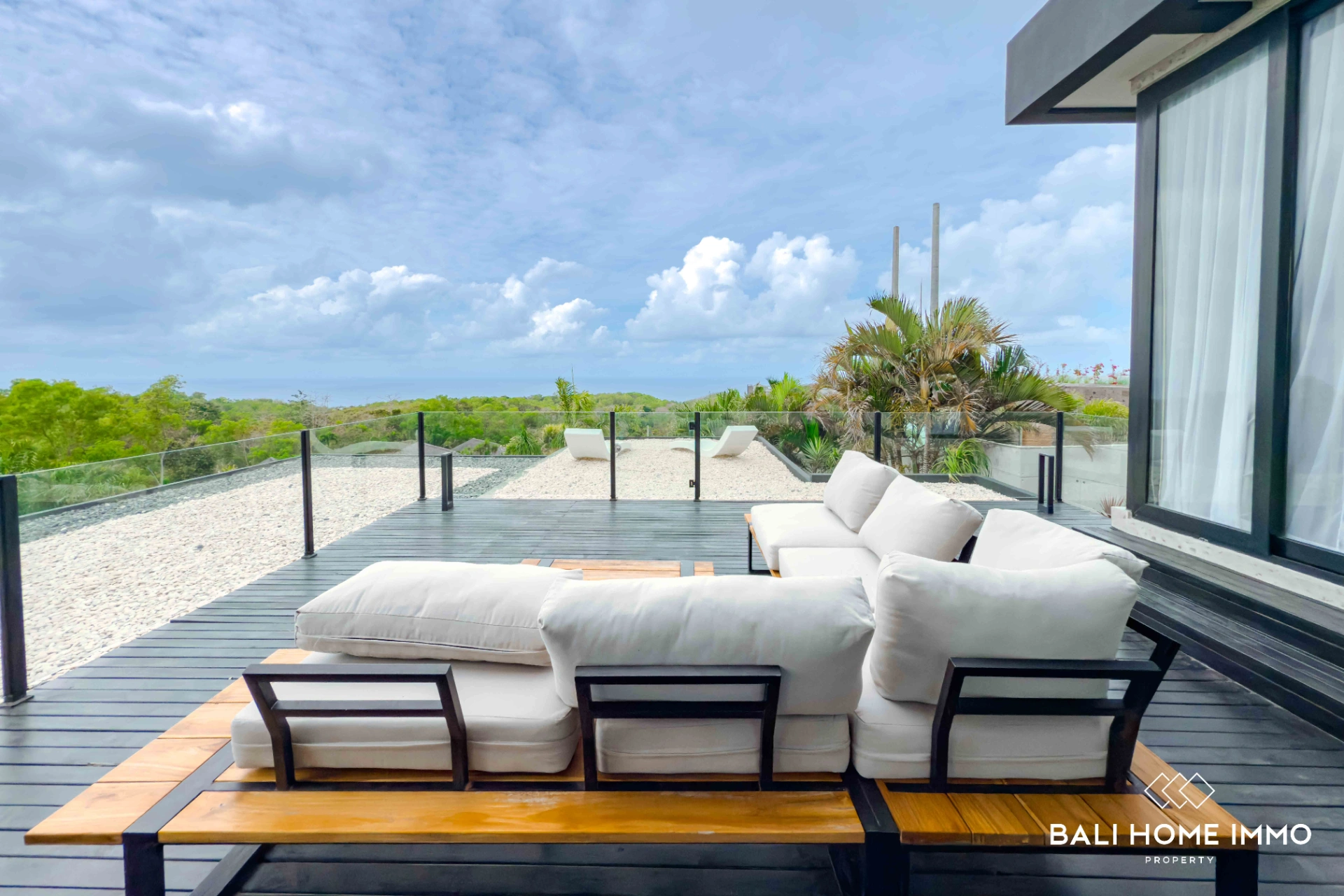 Ocean View 6 Bedrooms Villa with Private Padel Court for Rent in Uluwatu, 6-bed villa for rent in Uluwatu – photo 13 of 15
