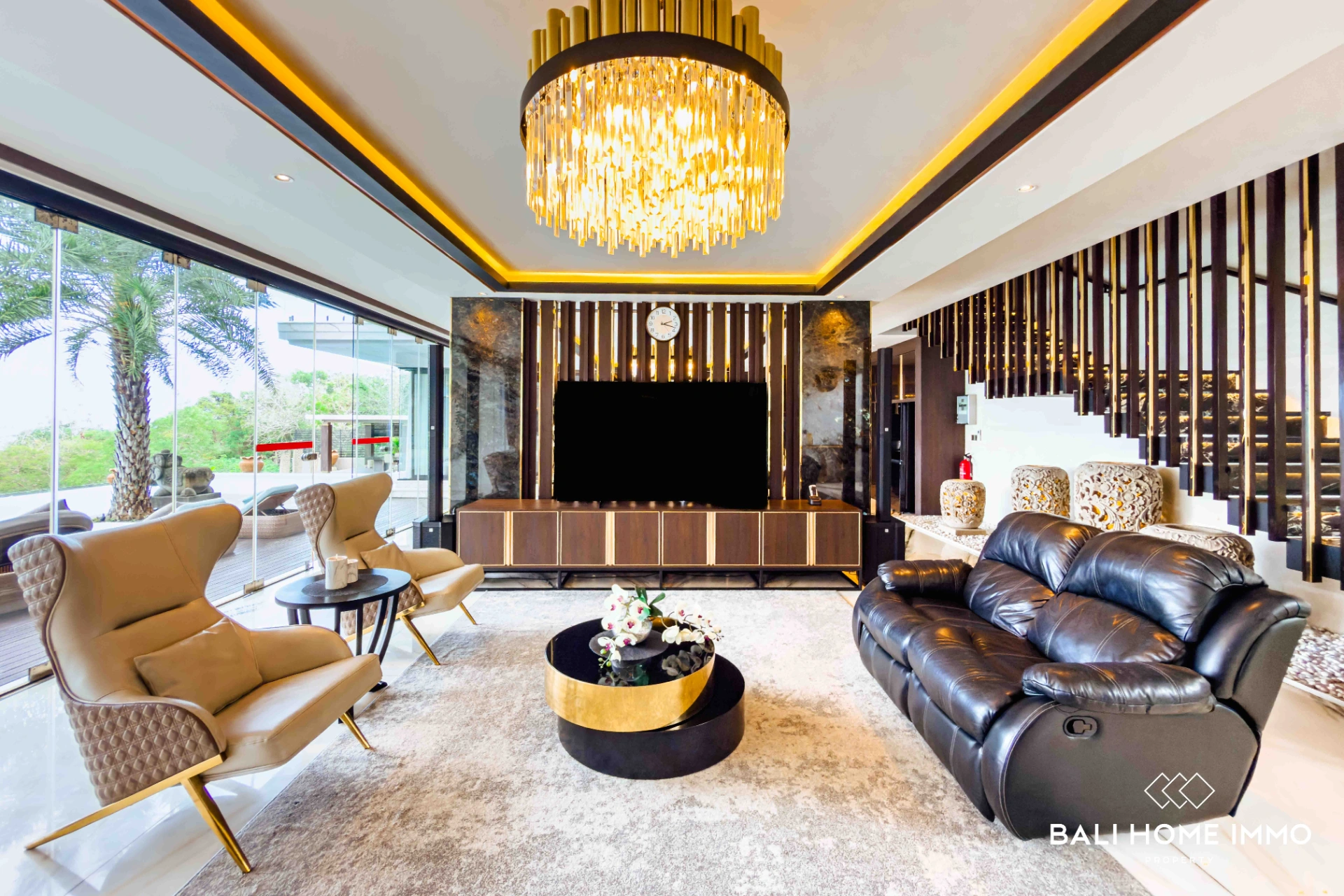 Luxurious Ocean View 6 Bedrooms Villa for Rental in Bali Ungasan, 6-bed villa for rent in Uluwatu – photo 3 of 15