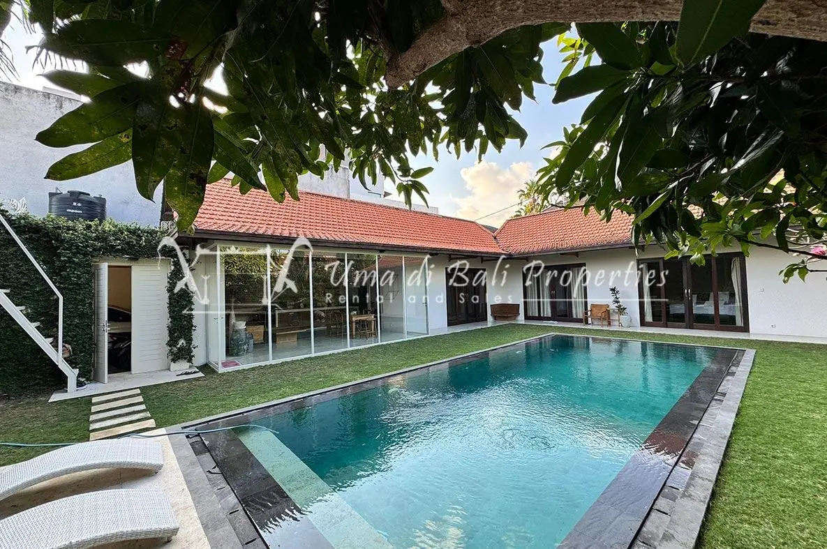 Big Garden 3BR Villa for Rent at Central Berawa, 3-bed villa for rent in Canggu – photo 2 of 15