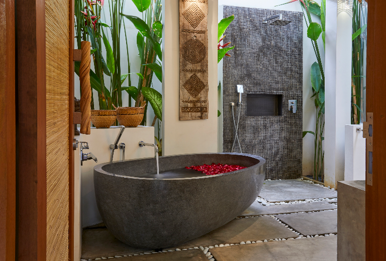 Design • Peaceful Zen • 5' Bike @Beach •BBQ• Seminyak-Canggu, 3-bed villa for rent in Seminyak – photo 3 of 15