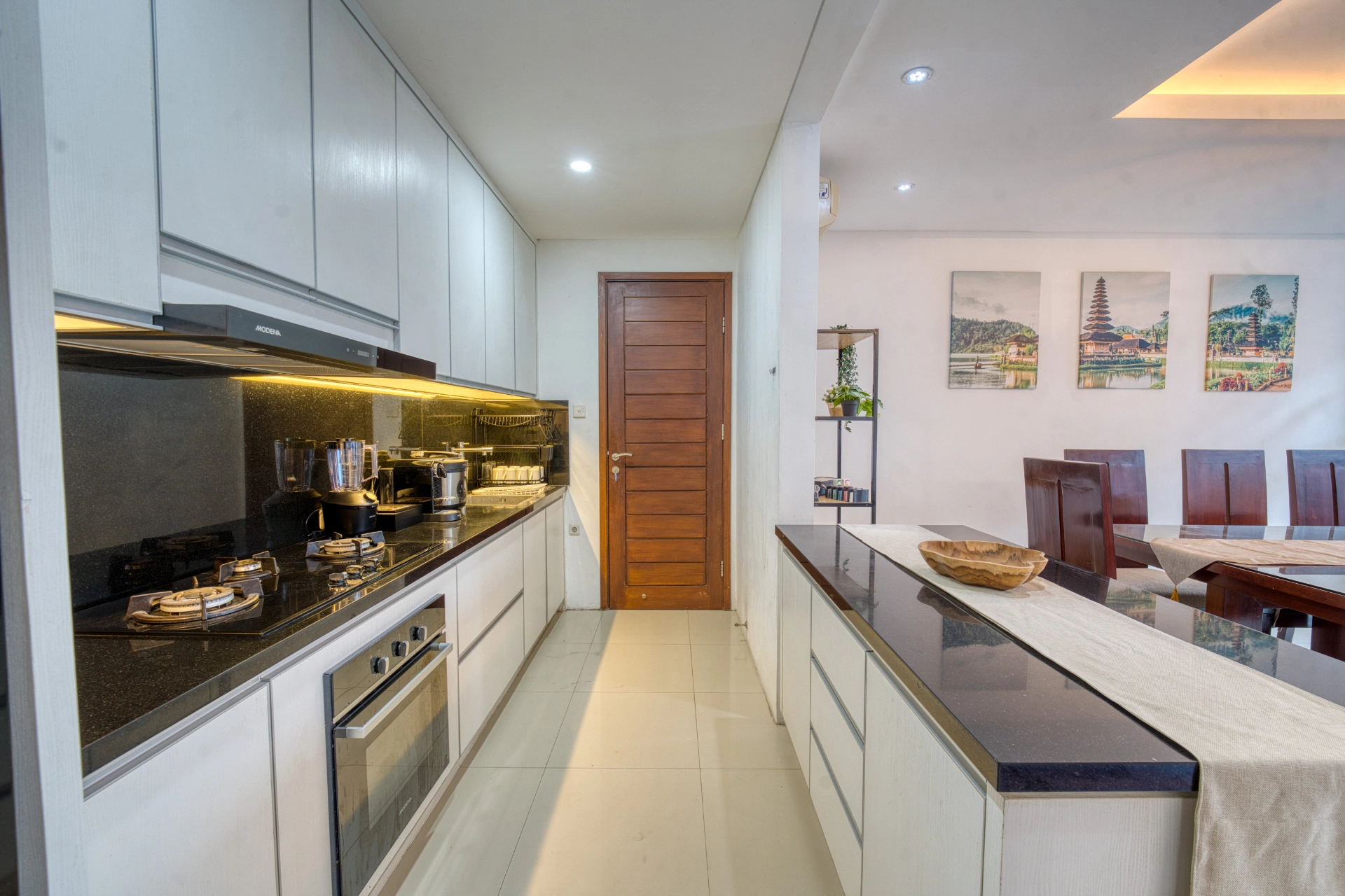 Luxury Family Villa By Local Property Team, 4-bed villa for rent in Canggu – photo 13 of 15