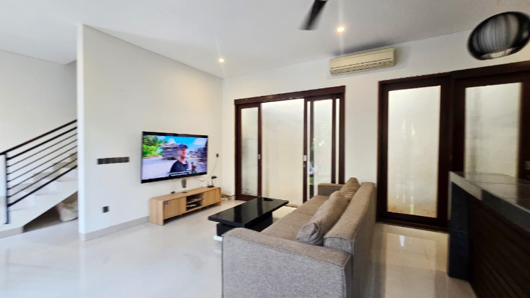 Villa For Rent 3 Bed In Berawa,Badung Bali, 3-bed villa for rent in Canggu – photo 2 of 15