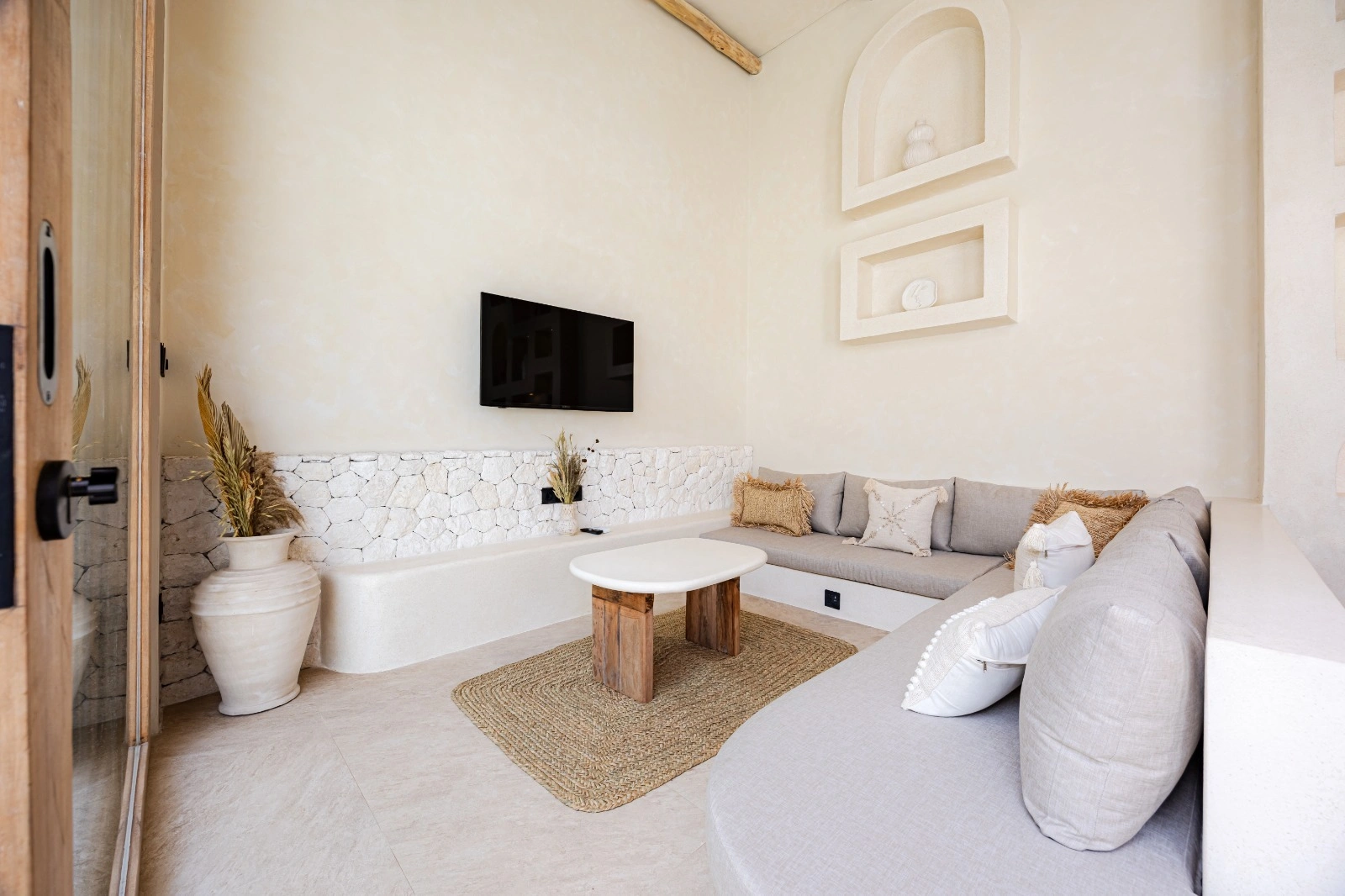 Weekly & Monthly - Kedungu- Brand New Spacious 1 Bedrooms Villa in Kedungu, 1-bed villa for rent in Canggu – photo 11 of 15