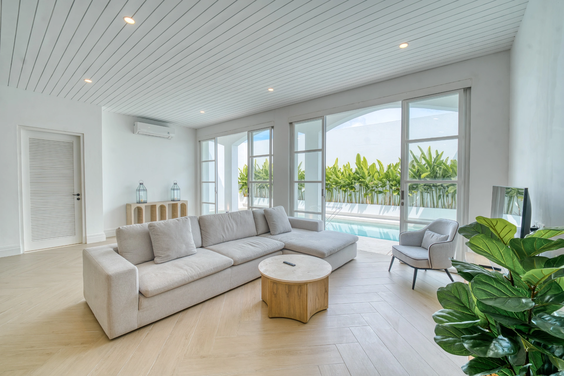 Suku Villa : 4BR Brand New in Berawa, Canggu, 4-bed villa for rent in Canggu – photo 11 of 15