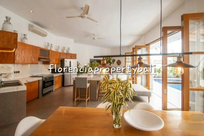 Kerobokan Villa | Modern Tropical 3 Bedroom for Yearly Rental, 3-bed villa for rent in Canggu – photo 9 of 15