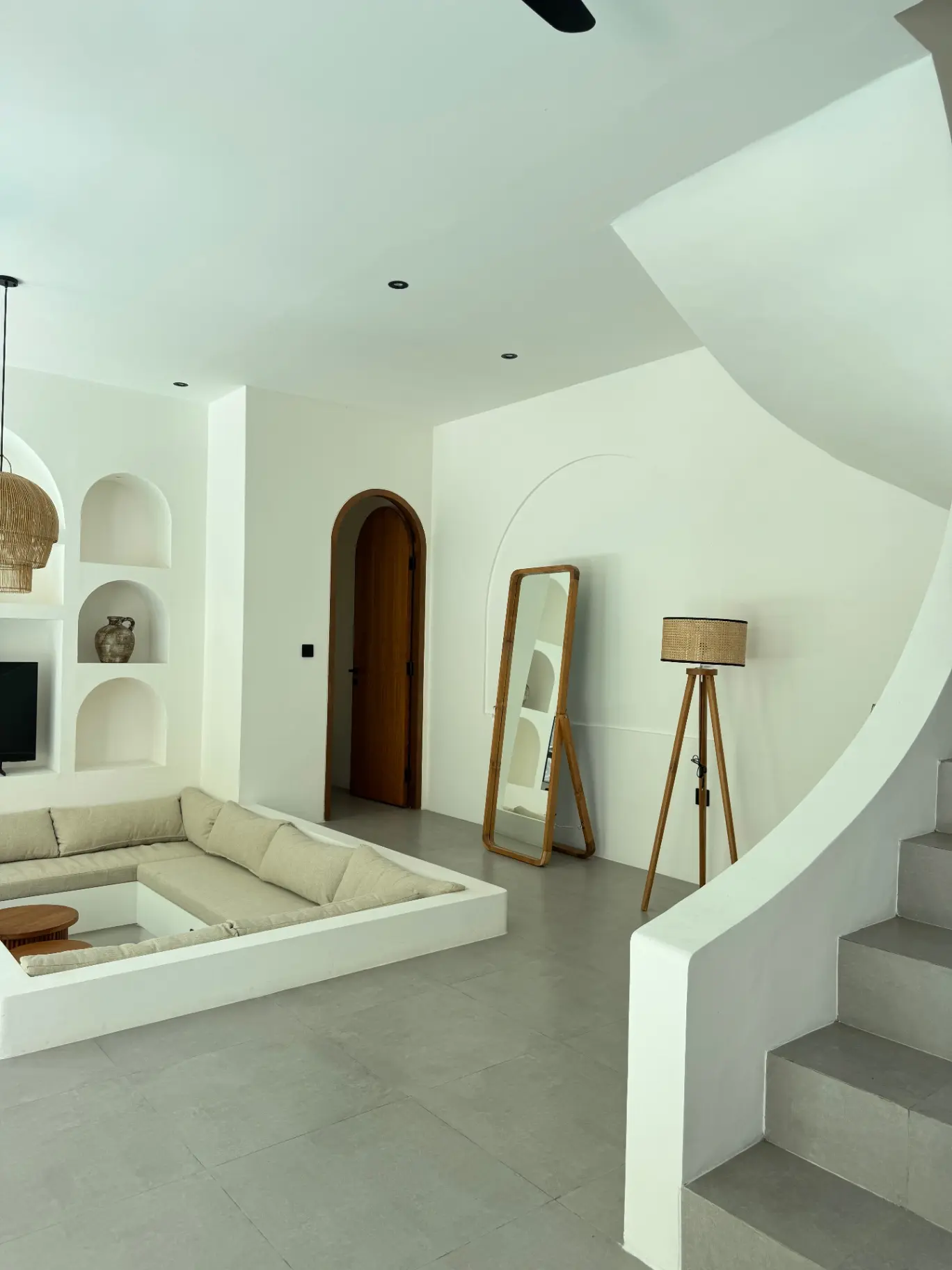 Large 2 Bedroom Mediterranean Elegance Villa in Pererenan, 2-bed villa for rent in Canggu – photo 7 of 15