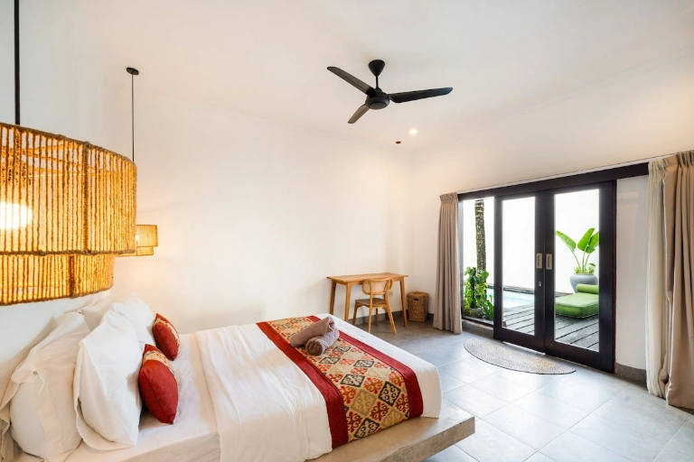 Modern 3BR Villa in Prime Canggu | Walk to Cafés & Echo Beach, 3-bed villa for rent in Canggu – photo 4 of 15