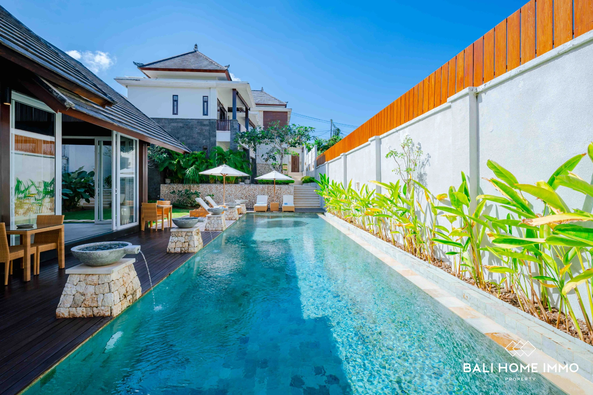 Spacious 4 Bedrooms Villa for Rent in Uluwatu, 4-bed villa for rent in Uluwatu – photo 3 of 15