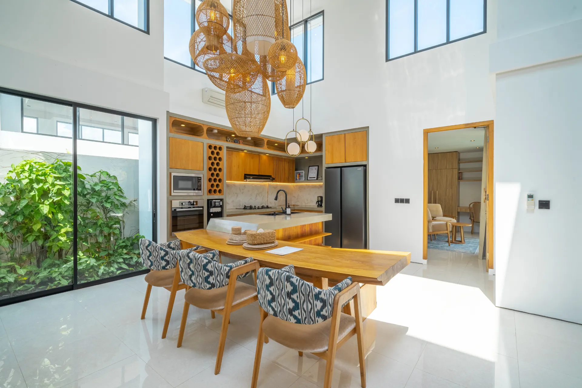 Villa Arunika - Stylish tropical 2BR Villa close to Nyanyi beach, 2-bed villa for rent in Tabanan – photo 8 of 15