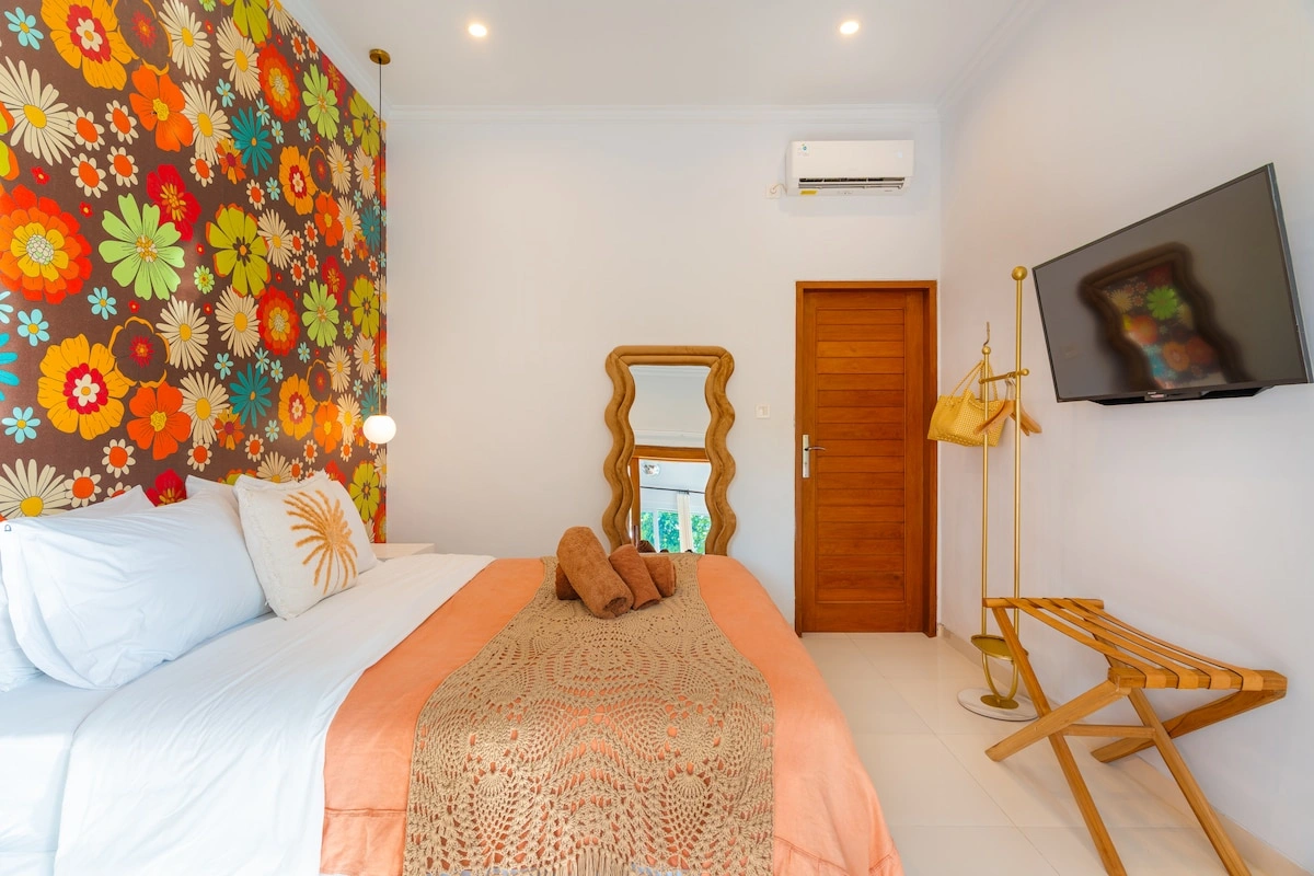 Stylish 3BR Villa in Canggu | Private Pool & Prime Location, 3-bed villa for rent in Canggu – photo 4 of 15