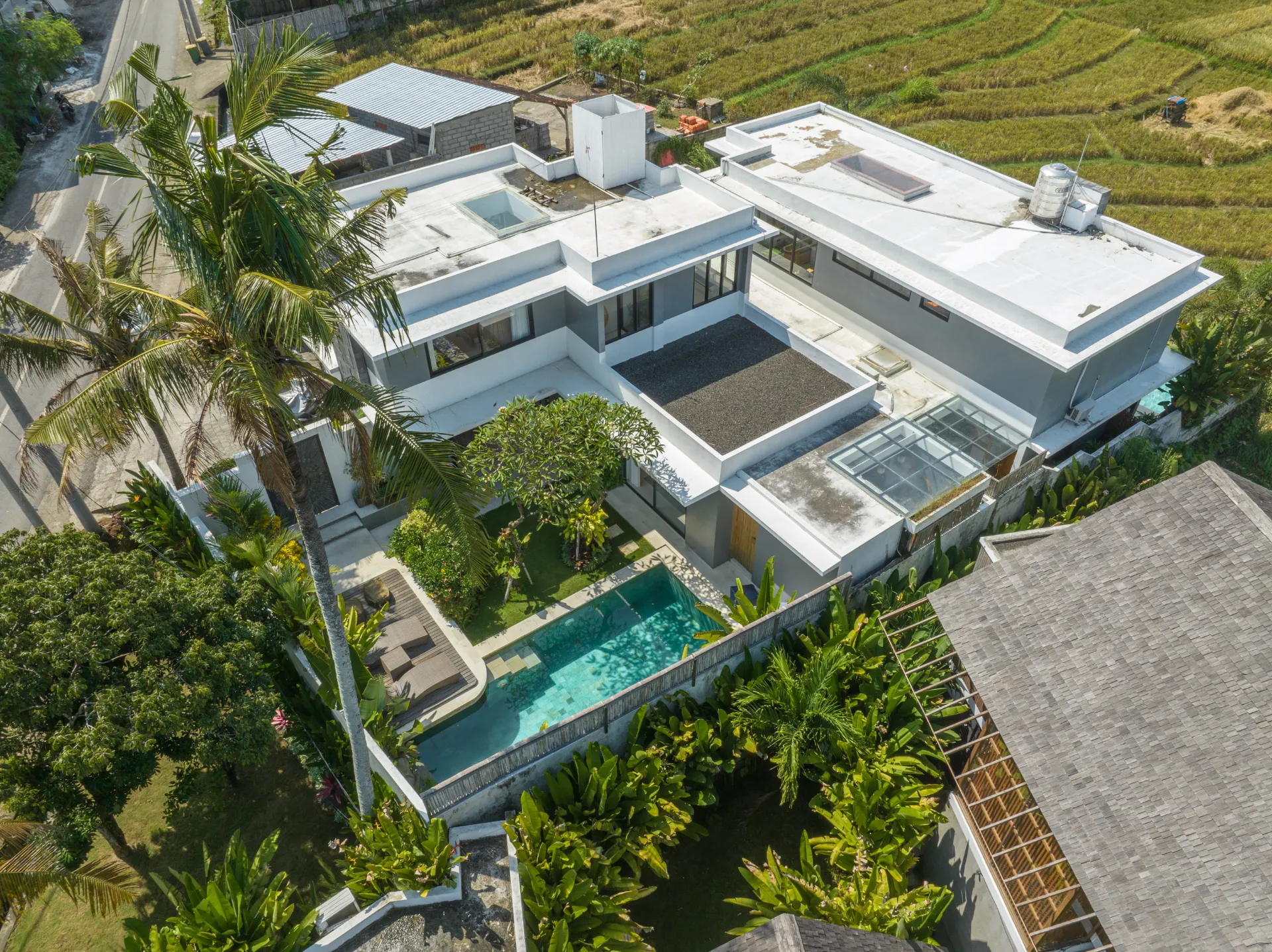 Villa Arunika - Stylish tropical 2BR Villa close to Nyanyi beach, 2-bed villa for rent in Tabanan – photo 4 of 15