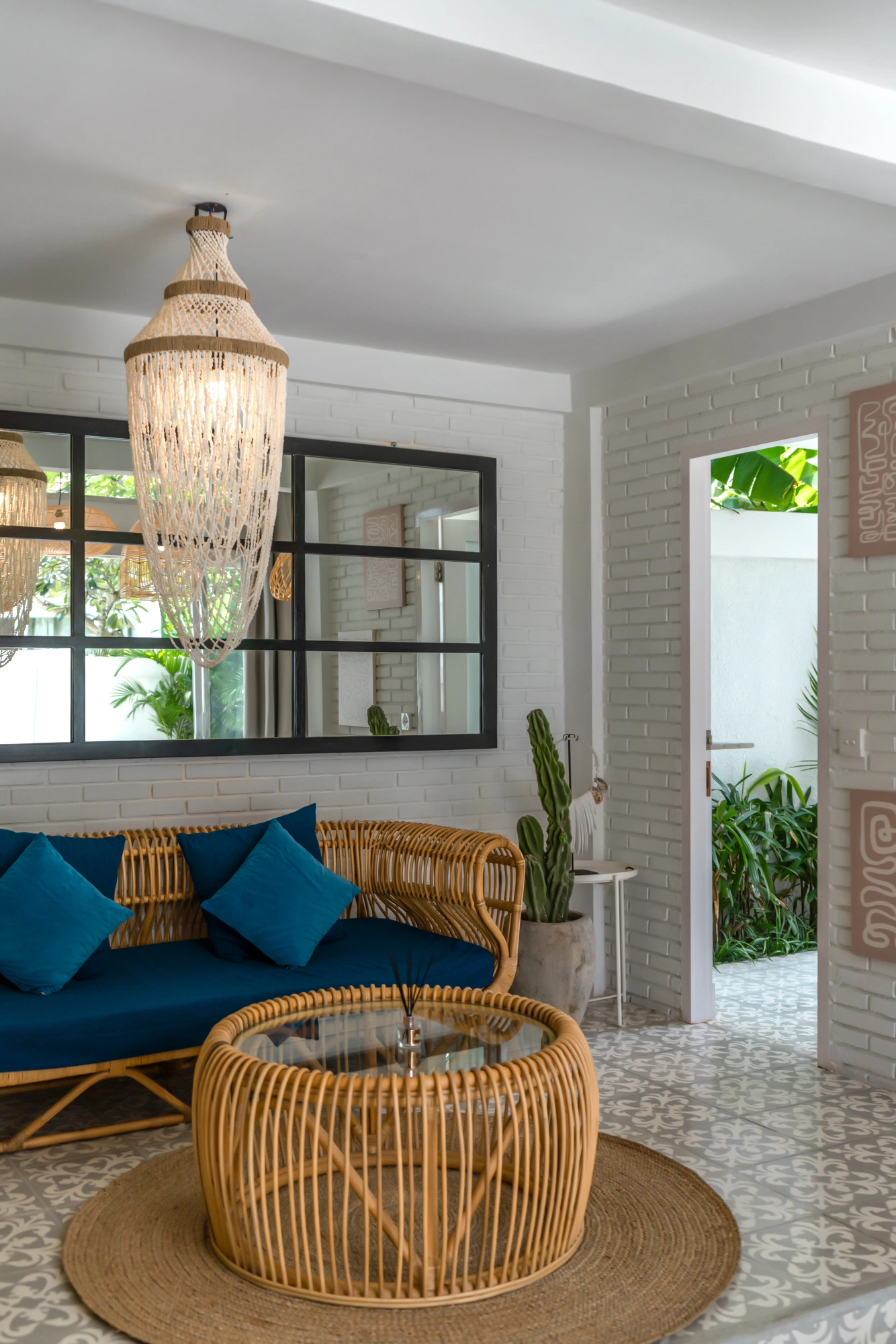 White Loft Canggu: 1BR Central Oasis in Canggu, 1-bed villa for rent in Canggu – photo 15 of 15