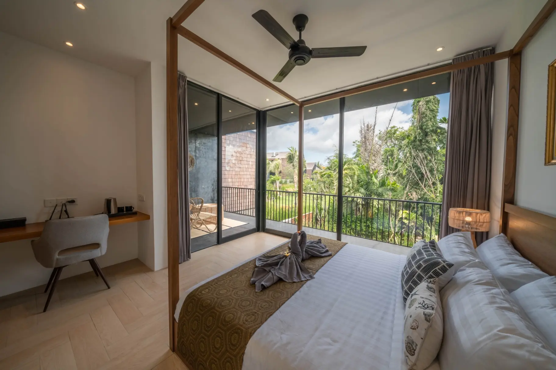Villa Jannati - 4BR Pool Villa Near Berawa Beach, 4-bed villa for rent in Canggu – photo 2 of 15