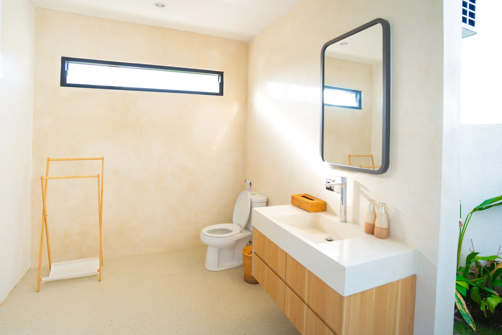 2 Bedrooms Villa in Cemagi for Rent and Sale Leasehold, 2-bed villa for rent in Pererenan – photo 15 of 15