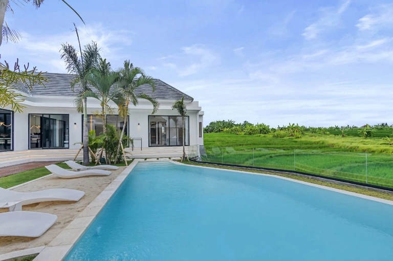 Villa For Rent 5 Bed In Pererenan,Badung Bali, 5-bed villa for rent in Pererenan – photo 7 of 15
