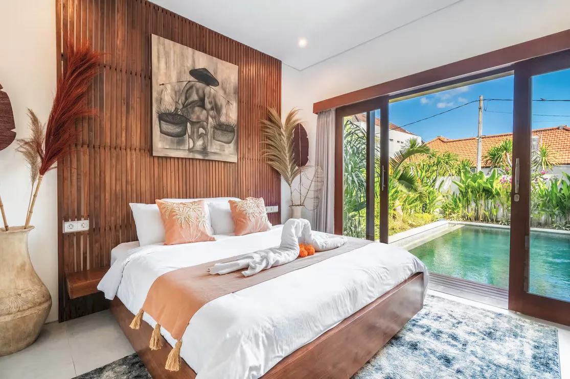 Silk Lodge - Modern 3-Bedroom Villa with Private Pool in Prime Berawa Location, 3-bed villa for rent in Canggu – photo 13 of 15