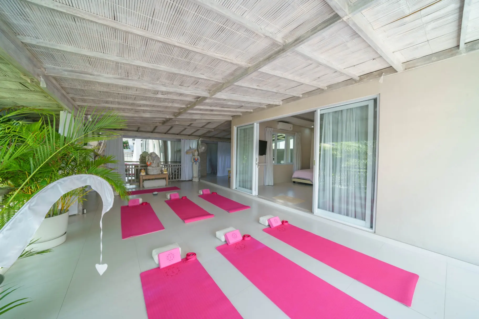 Villa Bali Om Center Berawa, 3-bed villa for rent in Canggu – photo 2 of 15