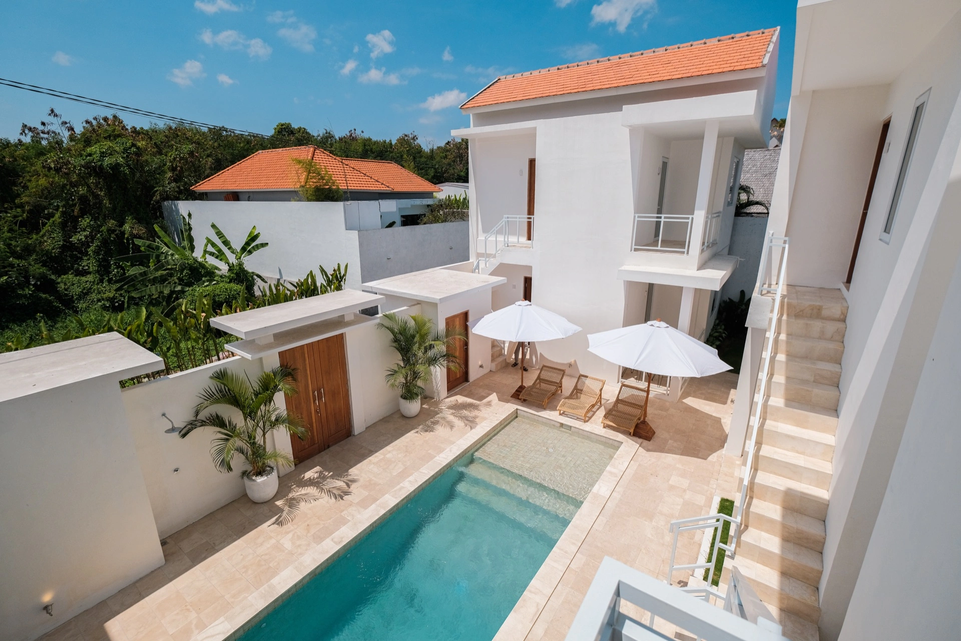 Modern 1BR Apartment w/ Shared Pool, 1-bed villa for rent in Kuta – photo 5 of 15