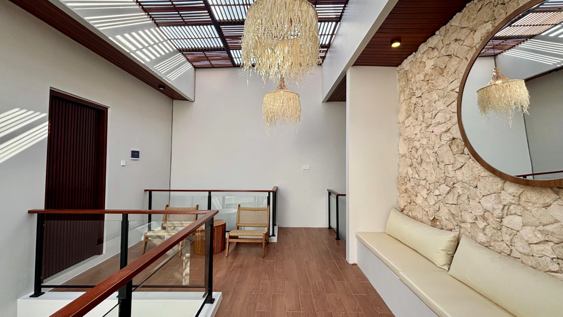 Brand New Modern 3 Bedroom Villa, 3-bed villa for rent in Canggu – photo 3 of 14
