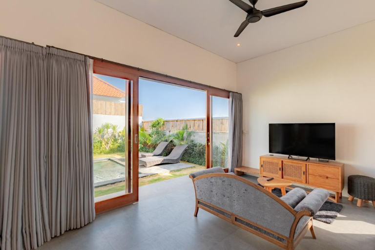 1BR Studio with Privat pool at seseh - 100m to Seseh Beach, 1-bed villa for rent in Seseh – photo 5 of 15