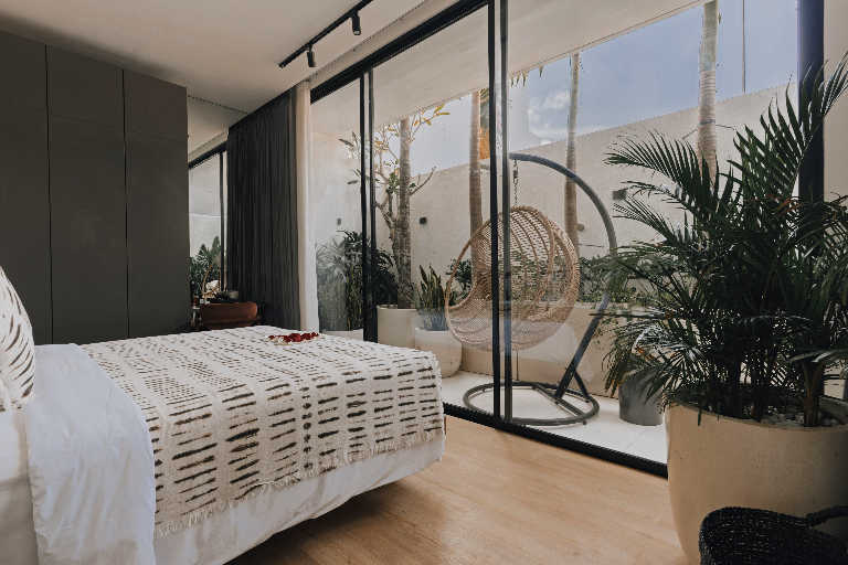 Hidden DESIGNER Loft I 750m to beach I Rooftop and BBQ, 3-bed villa for rent in Canggu – photo 6 of 15