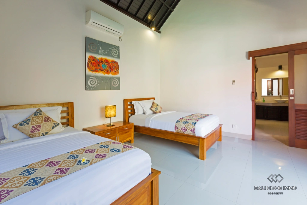 2 Bedroom Villa Walking Distance to Batu Belig Beach, 2-bed villa for rent in Seminyak – photo 5 of 8