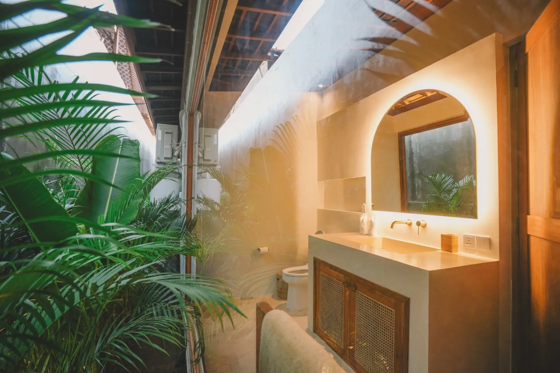 Tropical 1 bedroom Villa in Bingin, 1-bed villa for rent in Uluwatu – photo 12 of 15