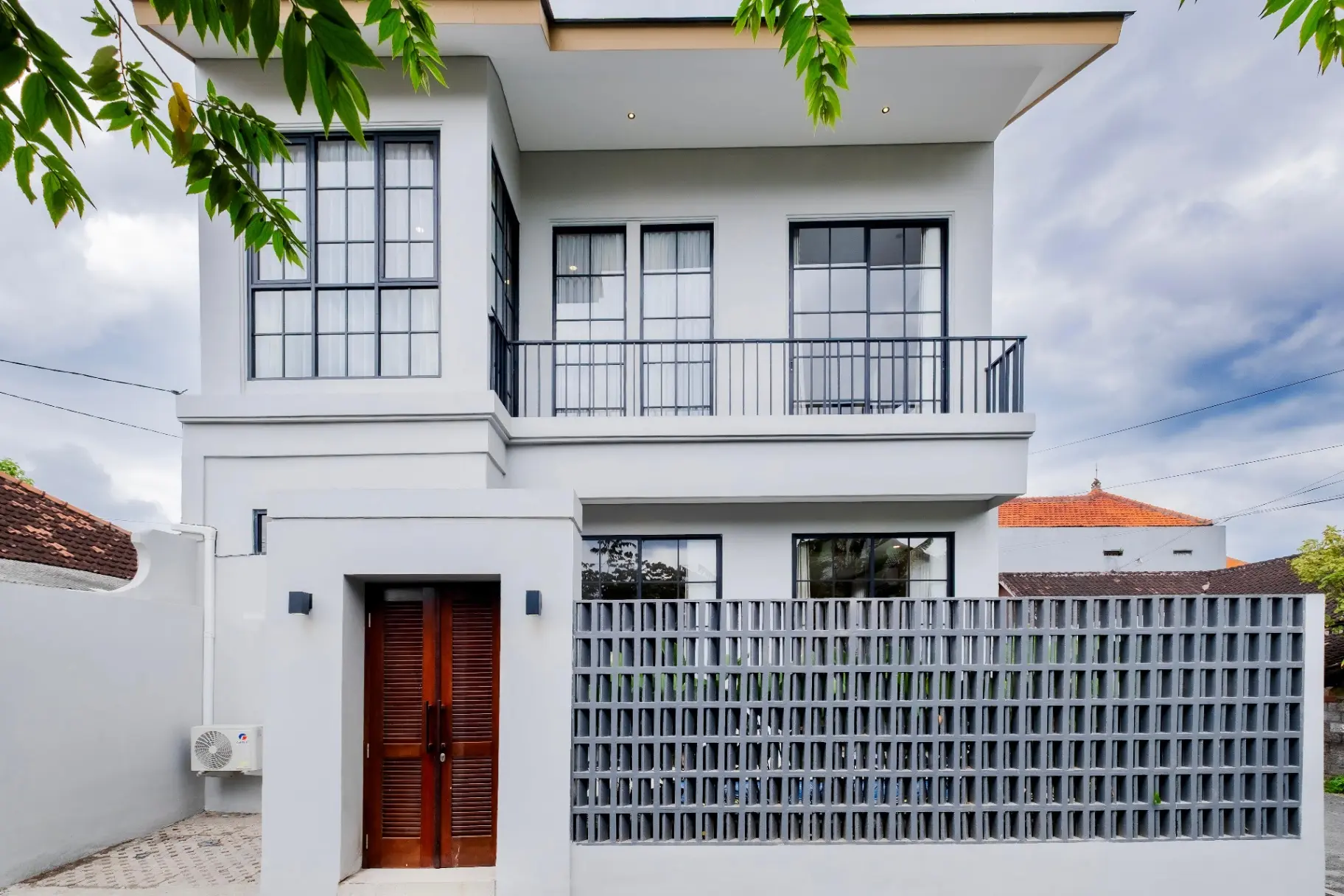 Brand New 3BR Villa at Berawa Canggu, 3-bed villa for rent in Canggu – photo 3 of 15