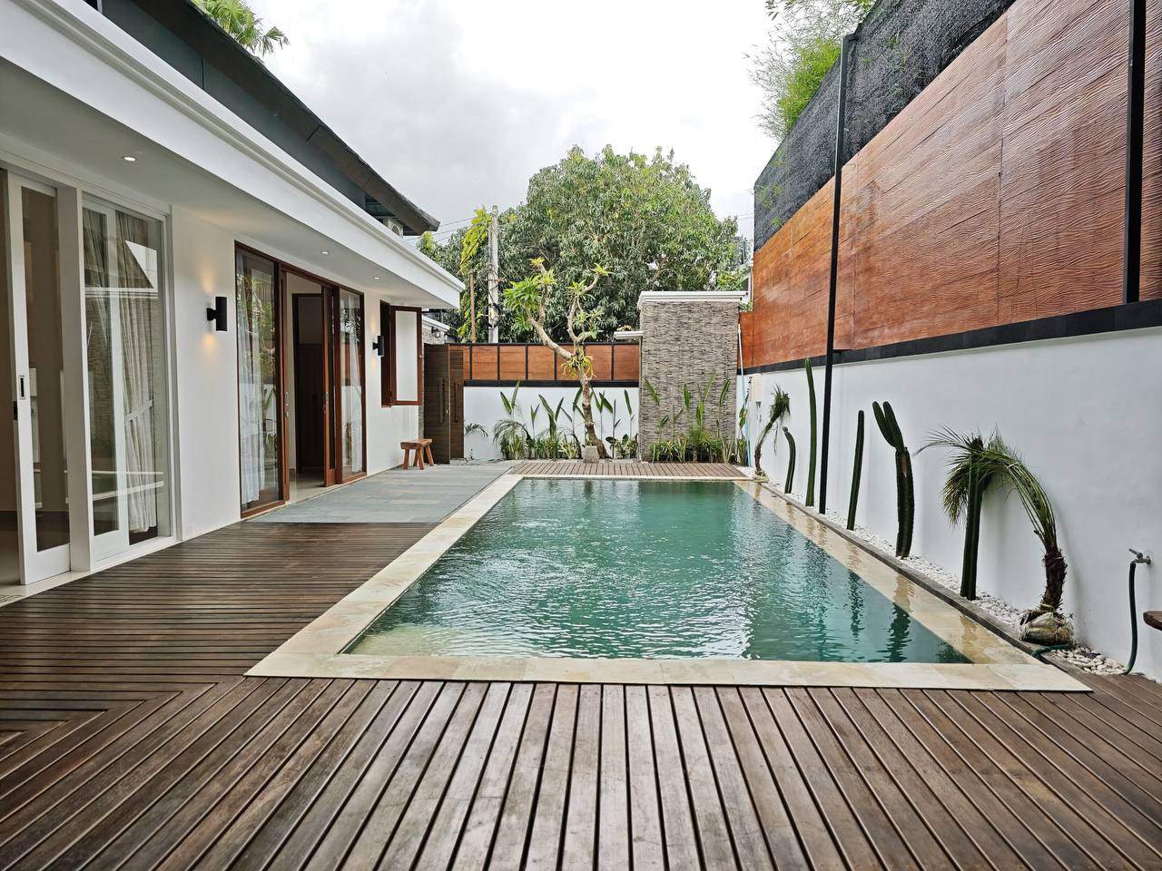 3 Bedroom Villa Close to Pererenan Beach, 3-bed villa for rent in Pererenan – photo 2 of 15