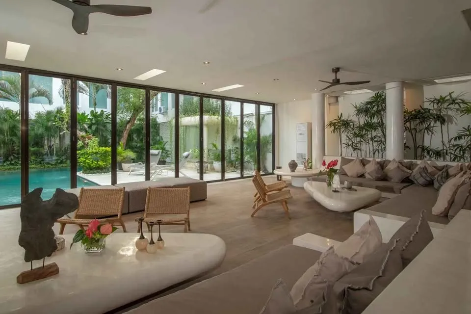 Luxury 5-Bedroom Ocean View Villa – Batu Belig, 5-bed villa for rent in Canggu – photo 11 of 11