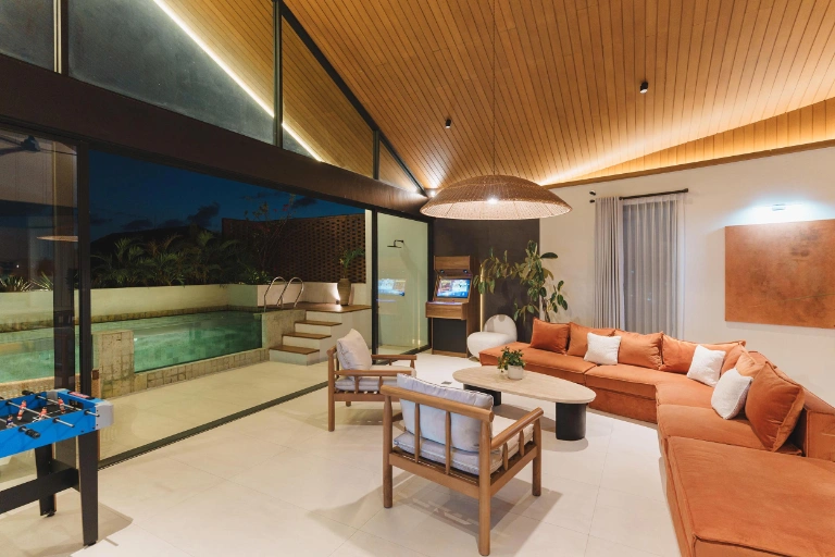 Makia Penthouse - Luxury 5BD Penthouse in the heart of Canggu, 5-bed villa for rent in Canggu – photo 14 of 15