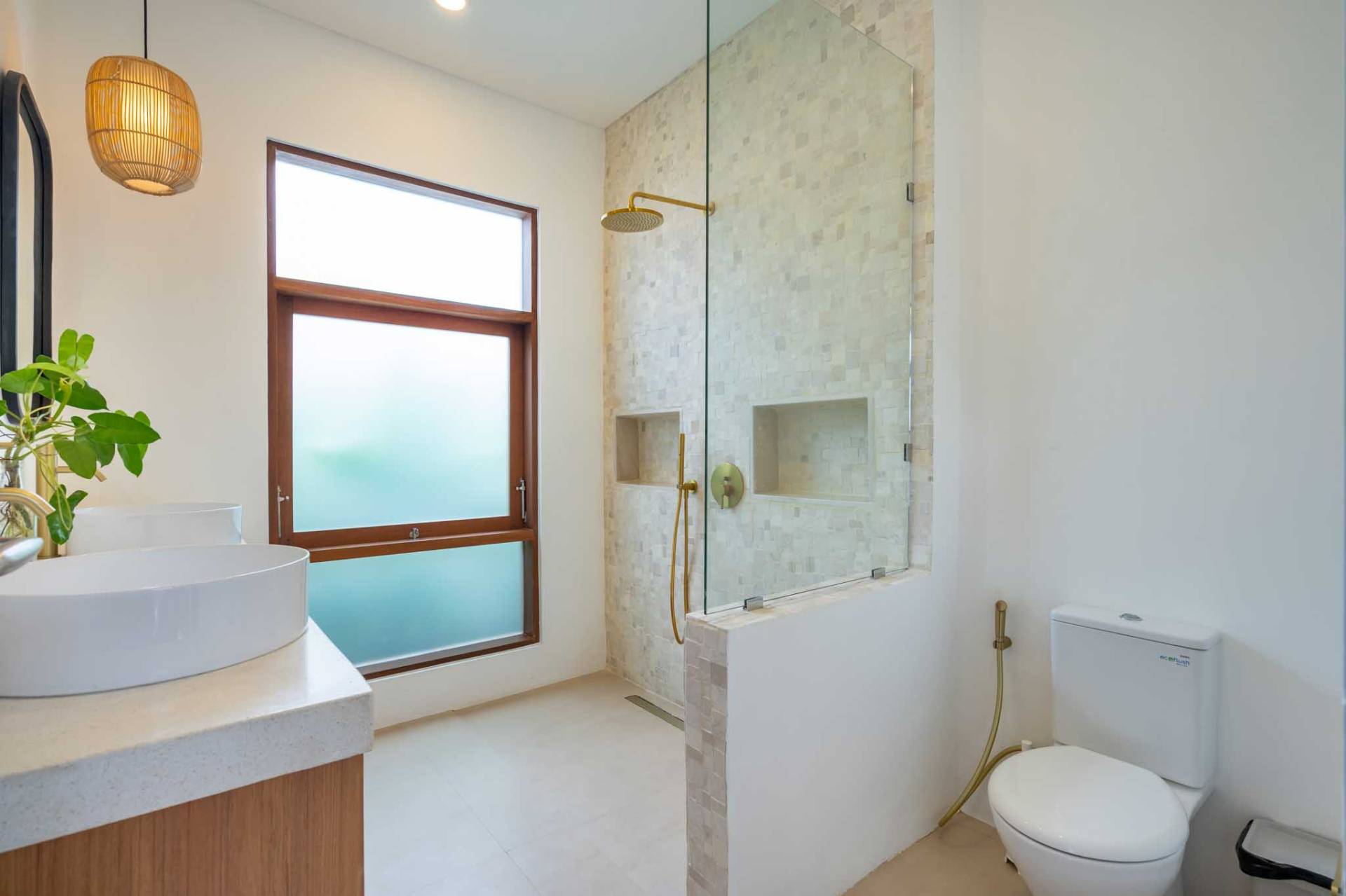 2-Bedroom Villa with Lush Garden & Jacuzzi in Cepaka, 2-bed villa for rent in Tabanan – photo 5 of 15