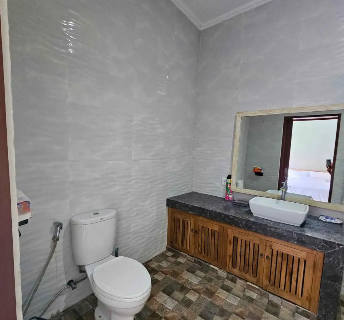3BR Villa Family at Kerobokan near Kiddy School, 3-bed villa for rent in Seminyak – photo 3 of 15