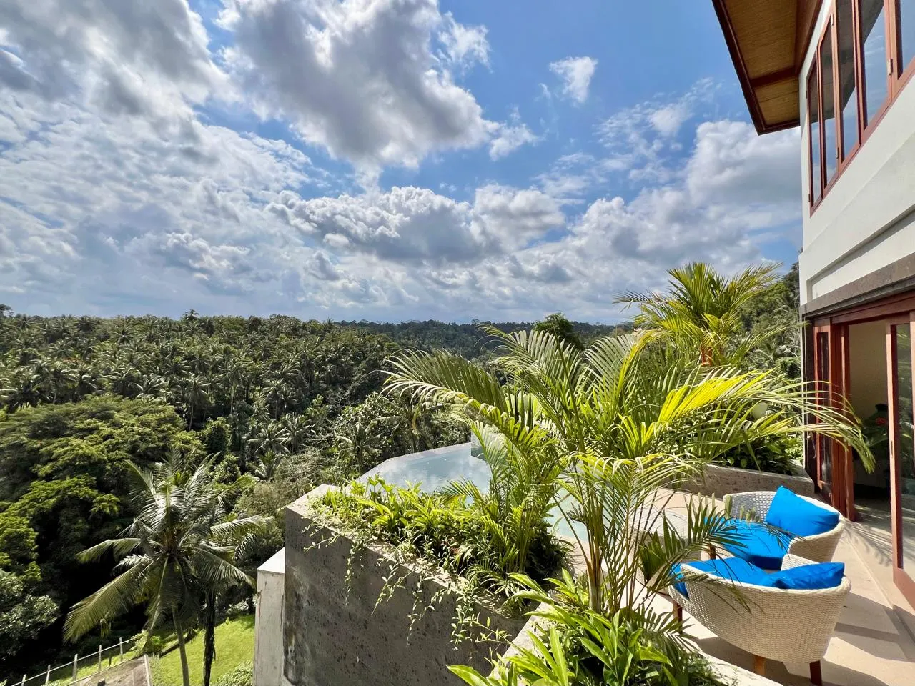 Refined 1BR Villa w/ River View and Sunset Views, 1-bed villa for rent in Ubud – photo 12 of 15