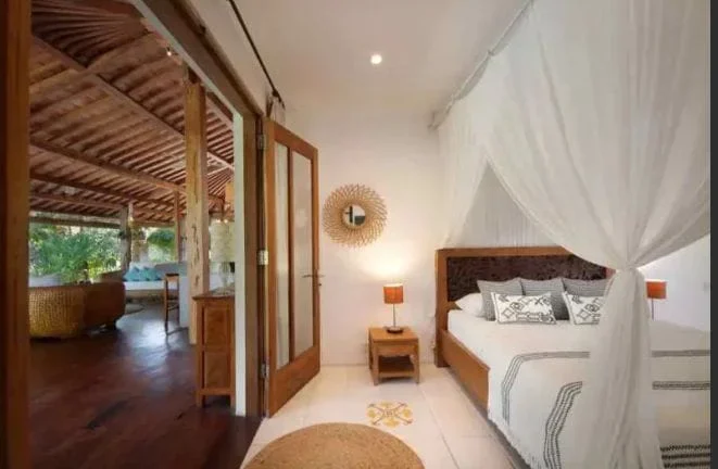 5 Bedroom Villa Furnished for Monthly Rent in Umalas, 5-bed villa for rent in North Bali – photo 8 of 15