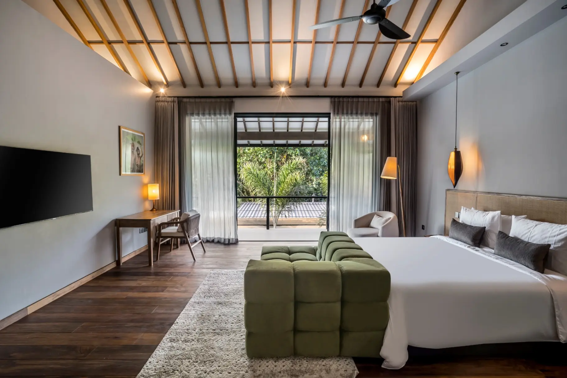 Pererenan Paradise: 2BD Luxury Townhouse w/ Pool - Villa Pereh, 2-bed villa for rent in Pererenan – photo 6 of 14