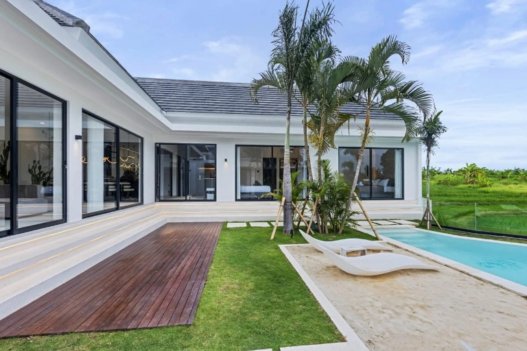 Villa For Rent 5 Bed In Pererenan,Badung Bali, 5-bed villa for rent in Pererenan – photo 10 of 15