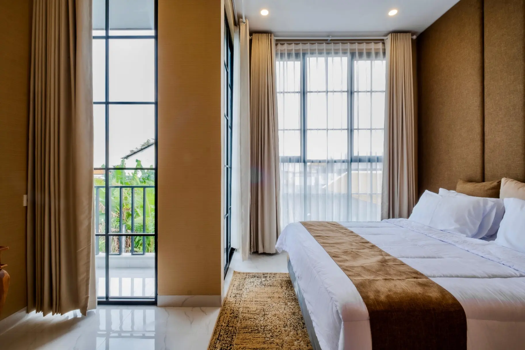 Brand New 3BR Villa at Berawa Canggu, 3-bed villa for rent in Canggu – photo 8 of 15