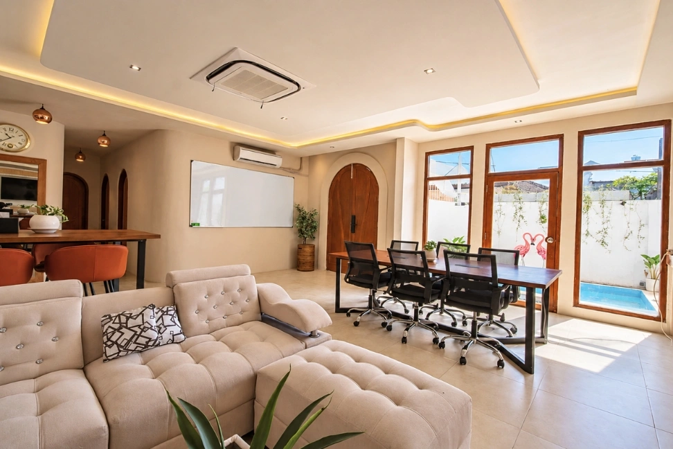 Elegant 3BR Villa with Private Office – Refined Living for Modern Professional, 3-bed villa for rent in Canggu – photo 2 of 15