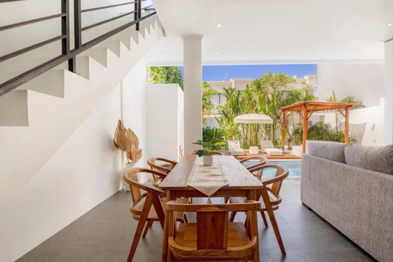 Modern Tropical 3 Bedroom Villa in Prime Berawa, 3-bed villa for rent in Canggu – photo 7 of 15