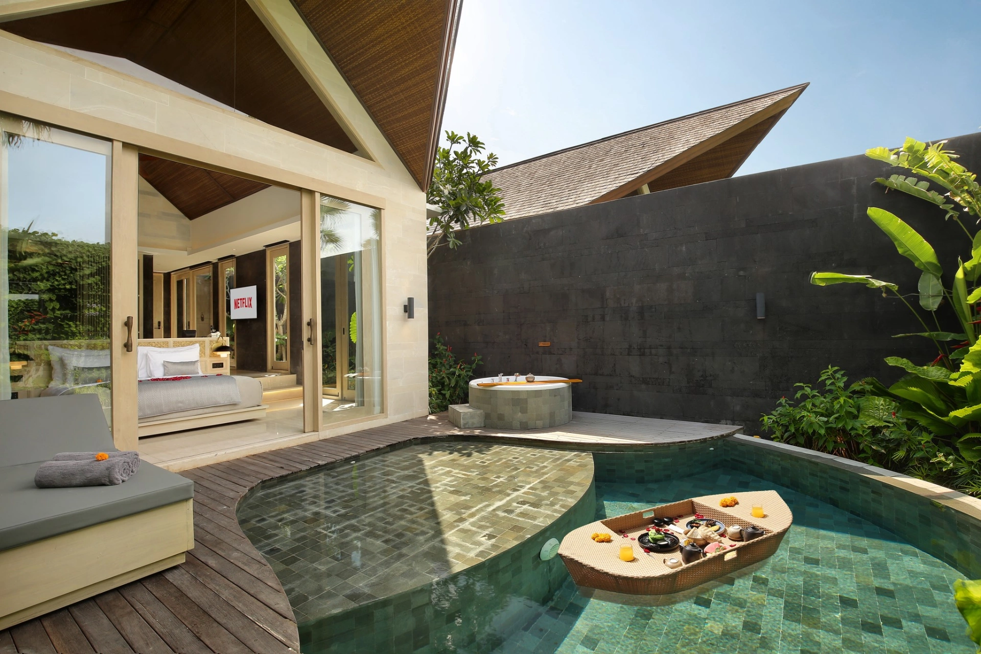 1 Bedroom Modern Luxury Villa in Canggu Padang Linjong, 1-bed villa for rent in Canggu – photo 2 of 15