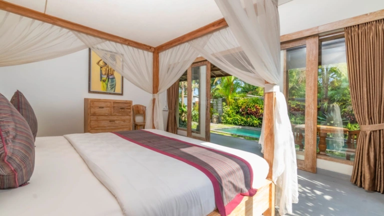 Newly Renovated 3BR Villa in Ubud — Pool & Garden Oasis, 3-bed villa for rent in Ubud – photo 8 of 15