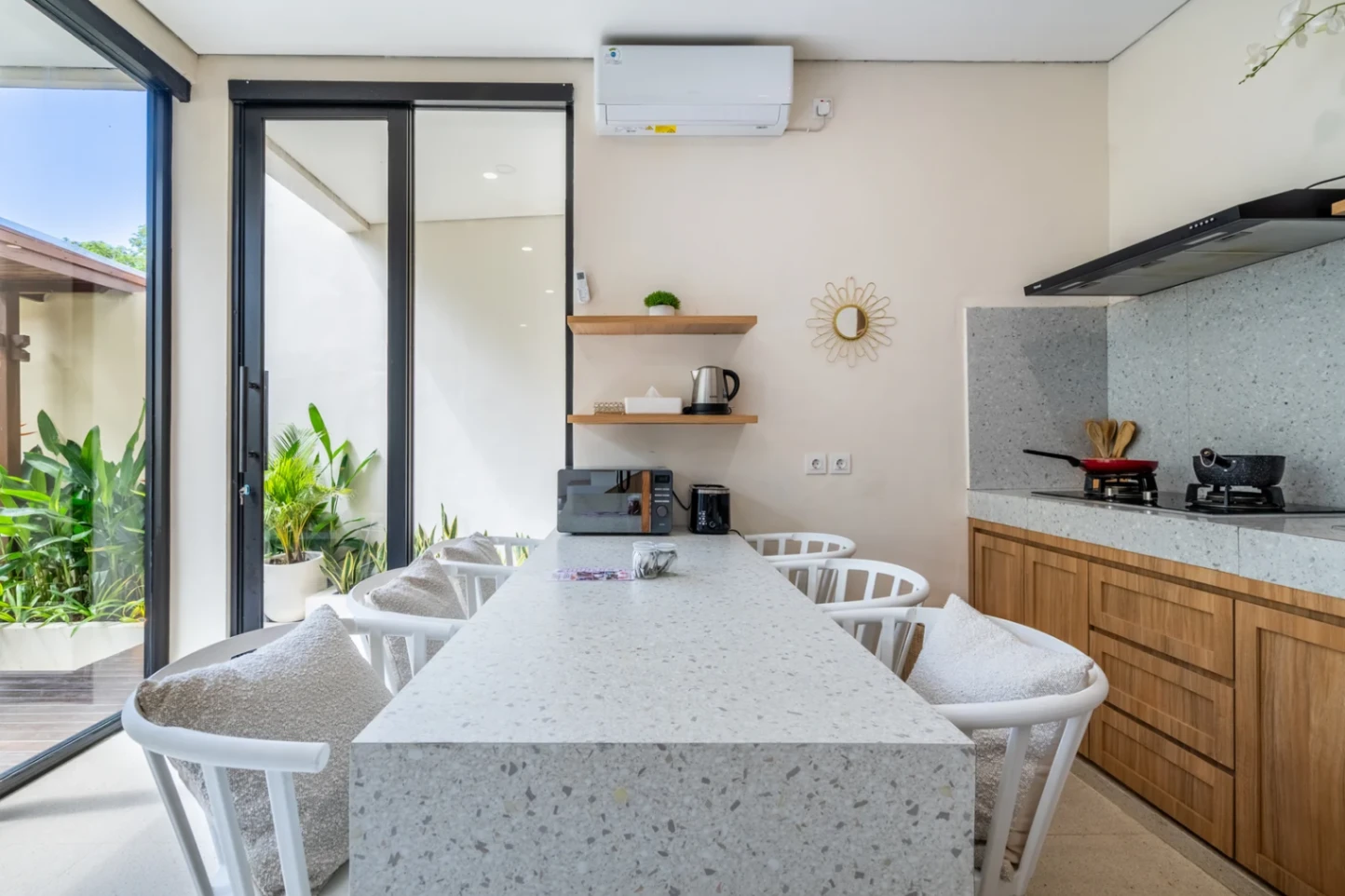 3 Bedroom Modern Villa in Ungasan, 3-bed villa for rent in Uluwatu – photo 7 of 15